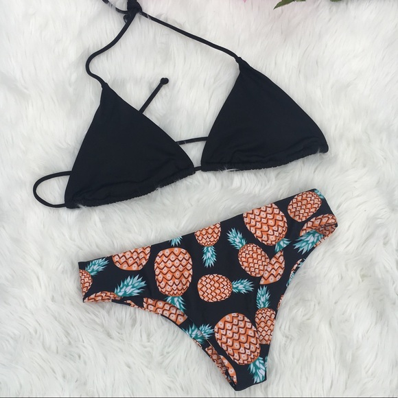 Victoria's Secret Other - VS Black Bikini Top